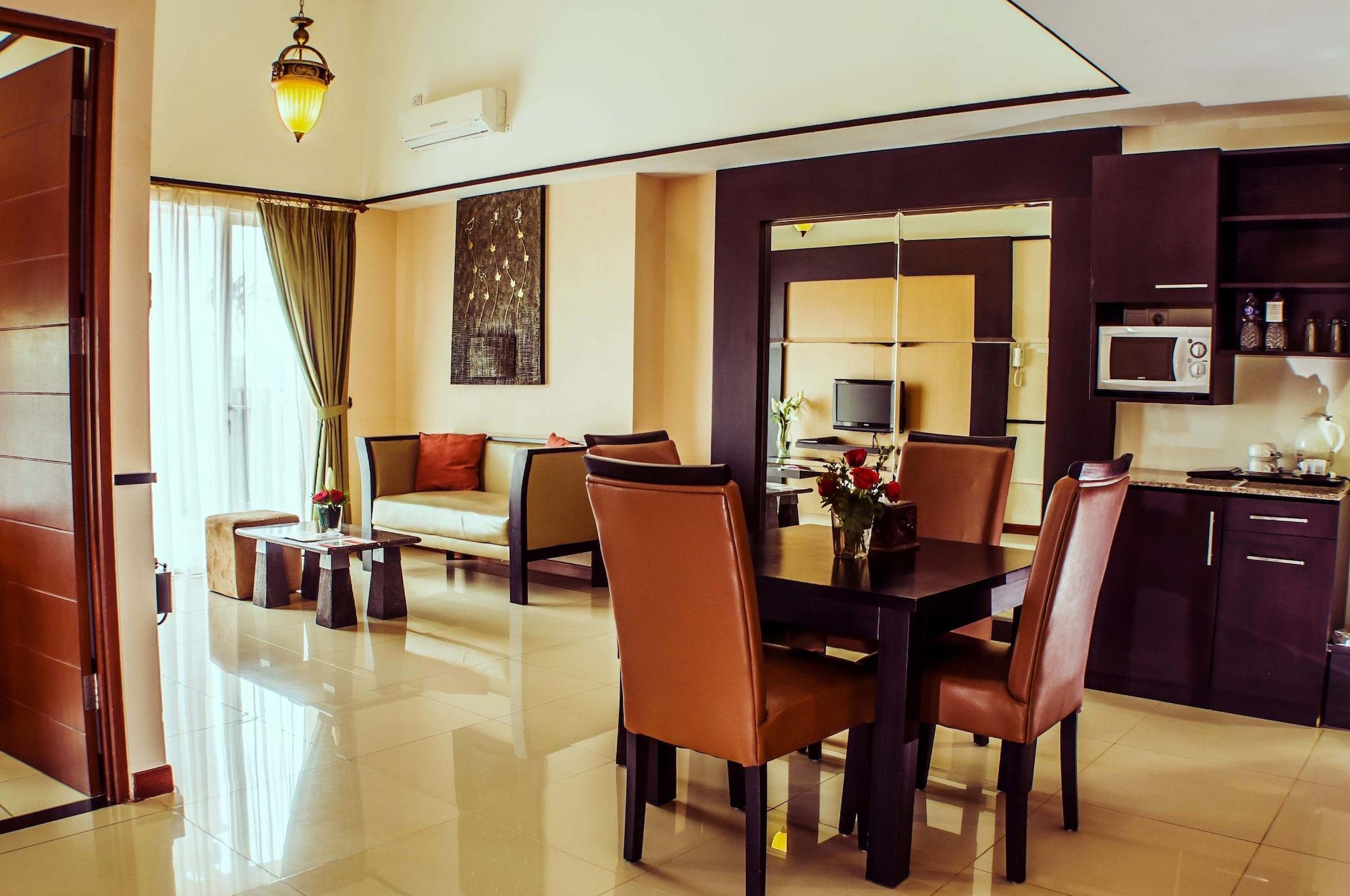 Marbella Suites Bandung Cimenyan Экстерьер фото