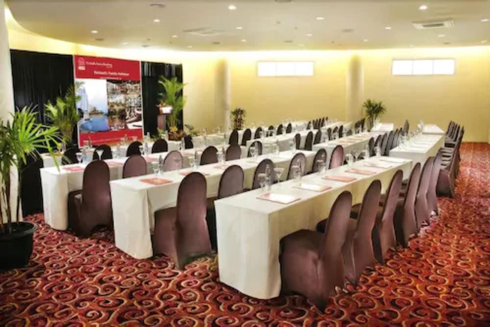 Marbella Suites Bandung Cimenyan Экстерьер фото