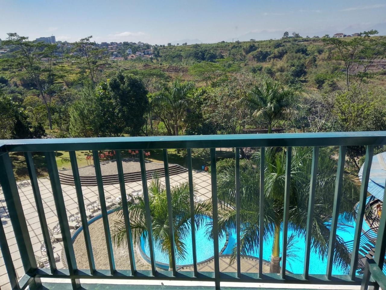 Marbella Suites Bandung Cimenyan Экстерьер фото